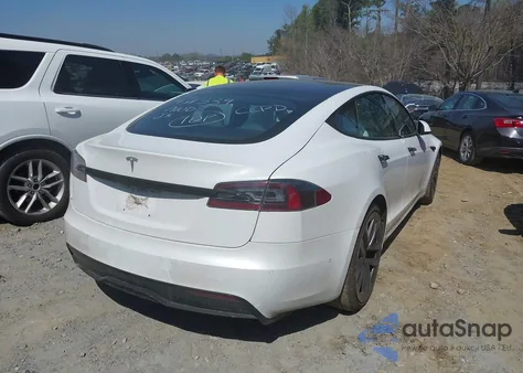 2022 Tesla Model S Dual Motor All-Wheel Drive z USA, uszkodzony, nr VIN 5YJSA1E51NF471339